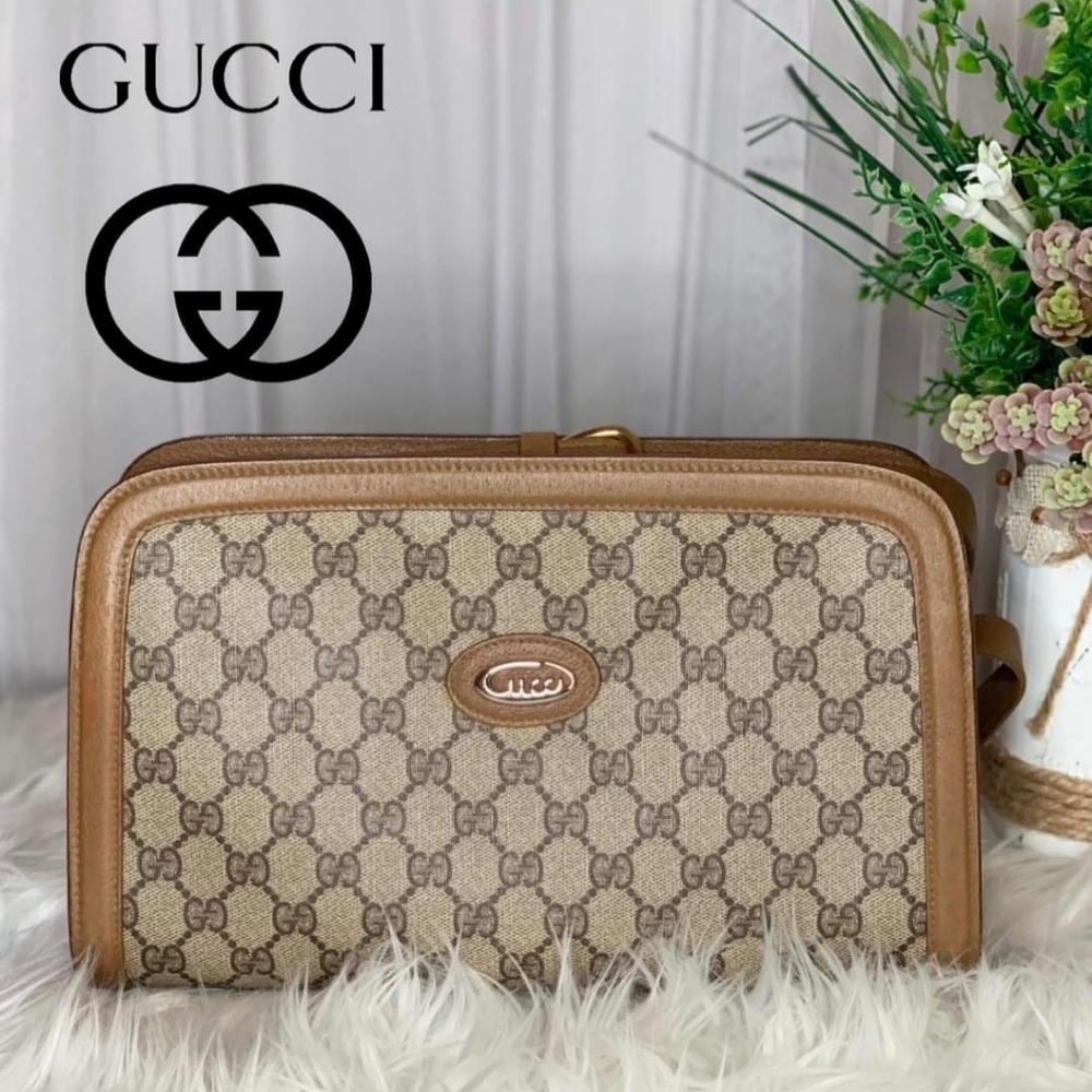 Versatile GG Supreme Canvas Crossbody 11.5"x7"x3"